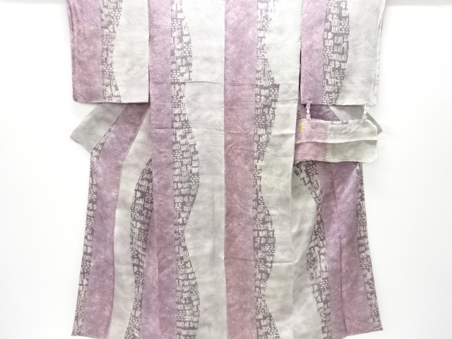 未使用品　仕立て上がり　作家物　抽象模様小紋着物